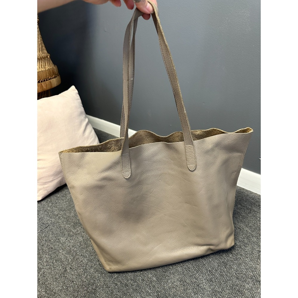 Cuyana Tote Bag Classic Easy Tote Taupe 19" x 14" Work Purse w/ Organizer Insert